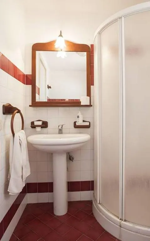 ** Bed & Breakfast B&B La Casa Del Ficus Stazzo Italy