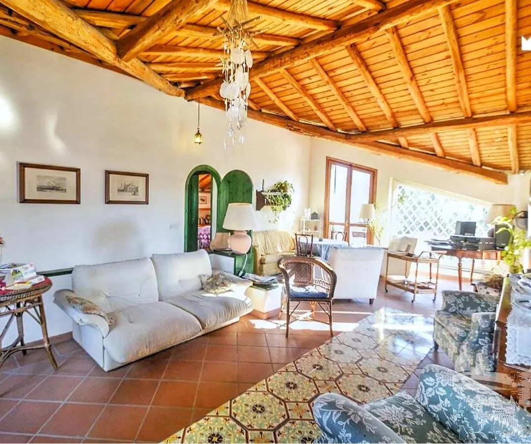 Bed & Breakfast B&B La Casa Del Ficus Stazzo