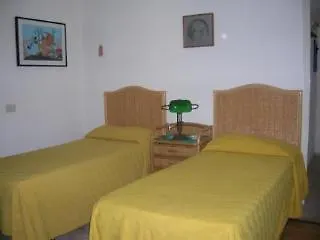 B&B La Casa Del Ficus Stazzo Italy
