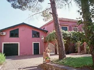 B&B La Casa Del Ficus Stazzo Bed & Breakfast