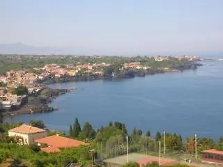 Bed & Breakfast B&B La Casa Del Ficus Stazzo